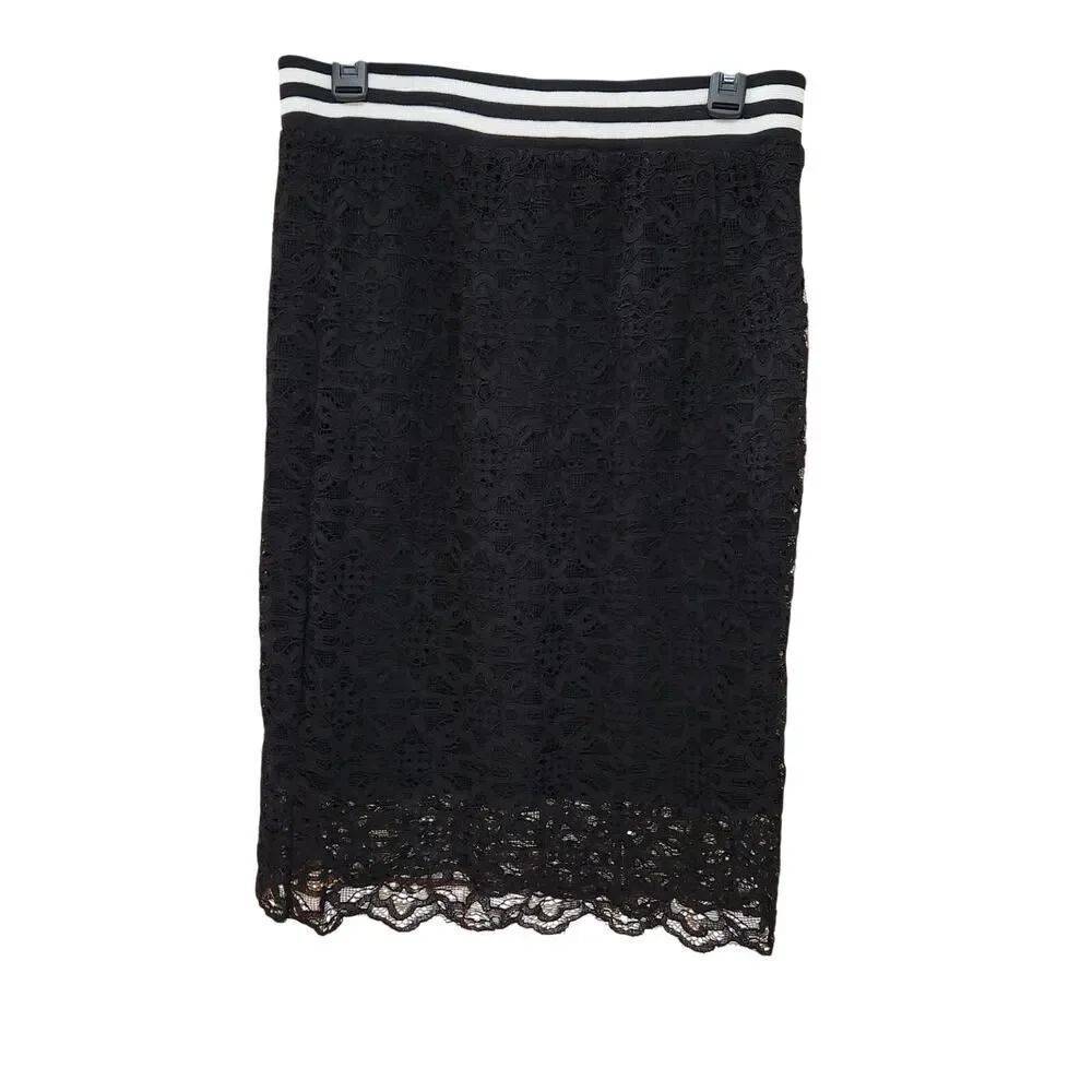 H&M Womens Black Laced Lined Skirt Sz M NWT